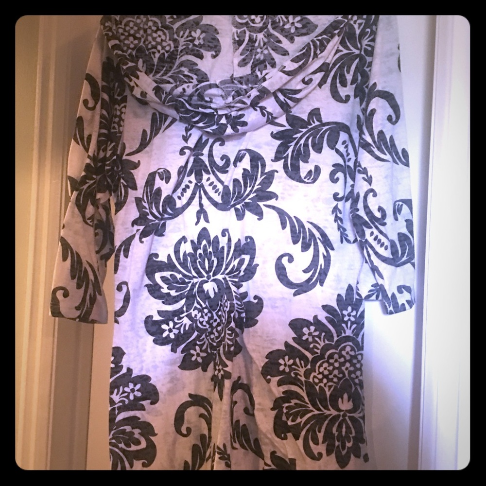 Balance Collection xl long hoodie shirt